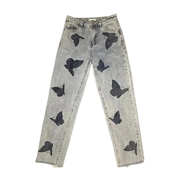 Adika women’s light wash ankle mom jeans with butterflies - Picture 3 of 7